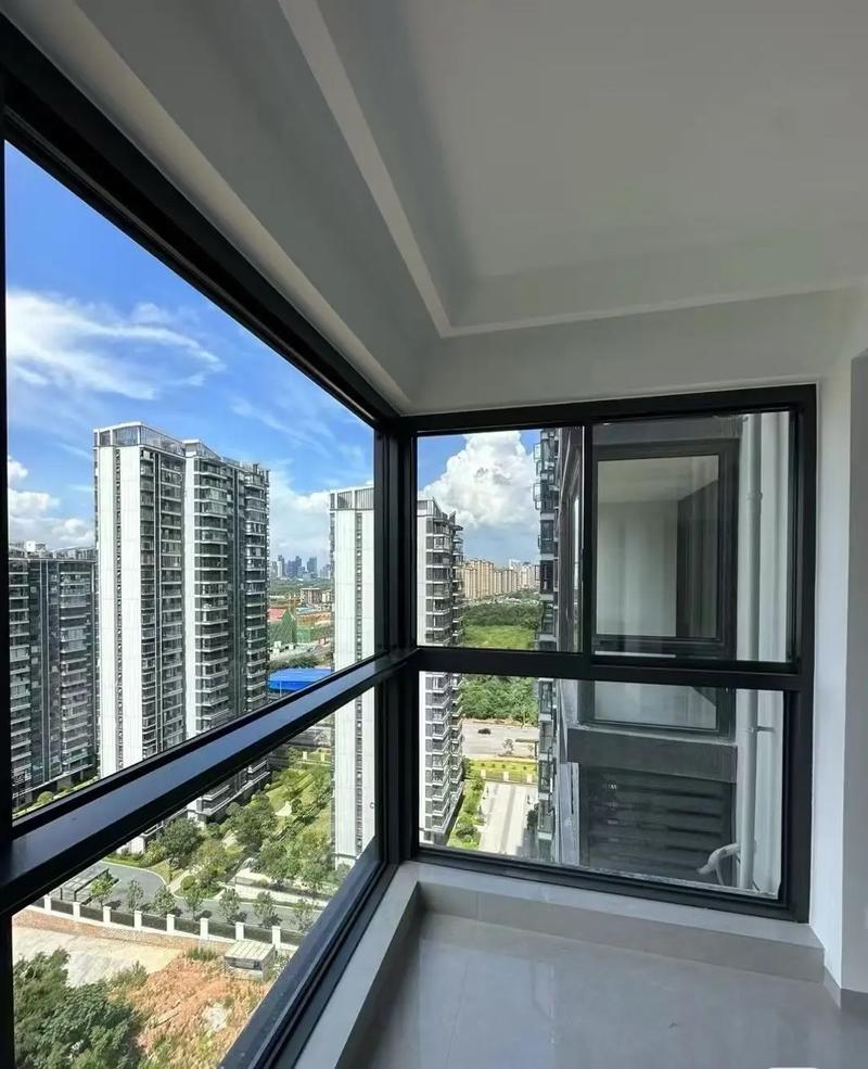 封阳台大概价位说明 封阳台注意事项